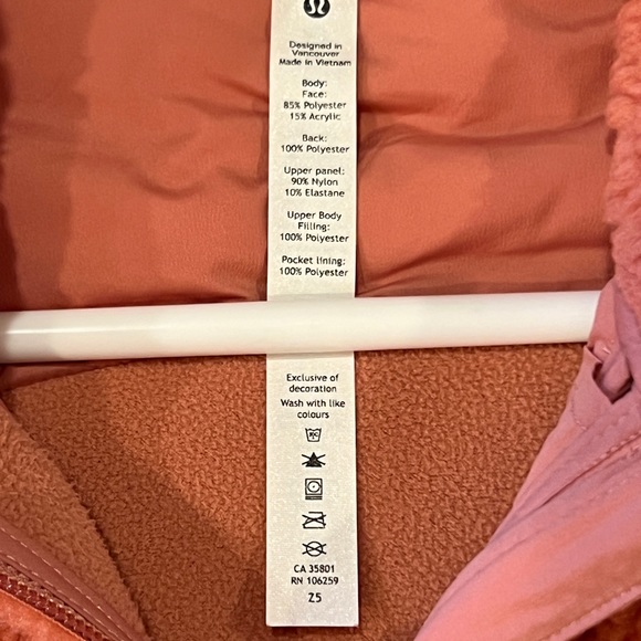 Lululemon mixed media fuzzy jacket - Picture 4 of 7